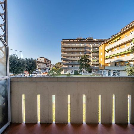 Ferienwohnung Zia Dina Apt - With Balcony Pasian di Prato Exterior foto